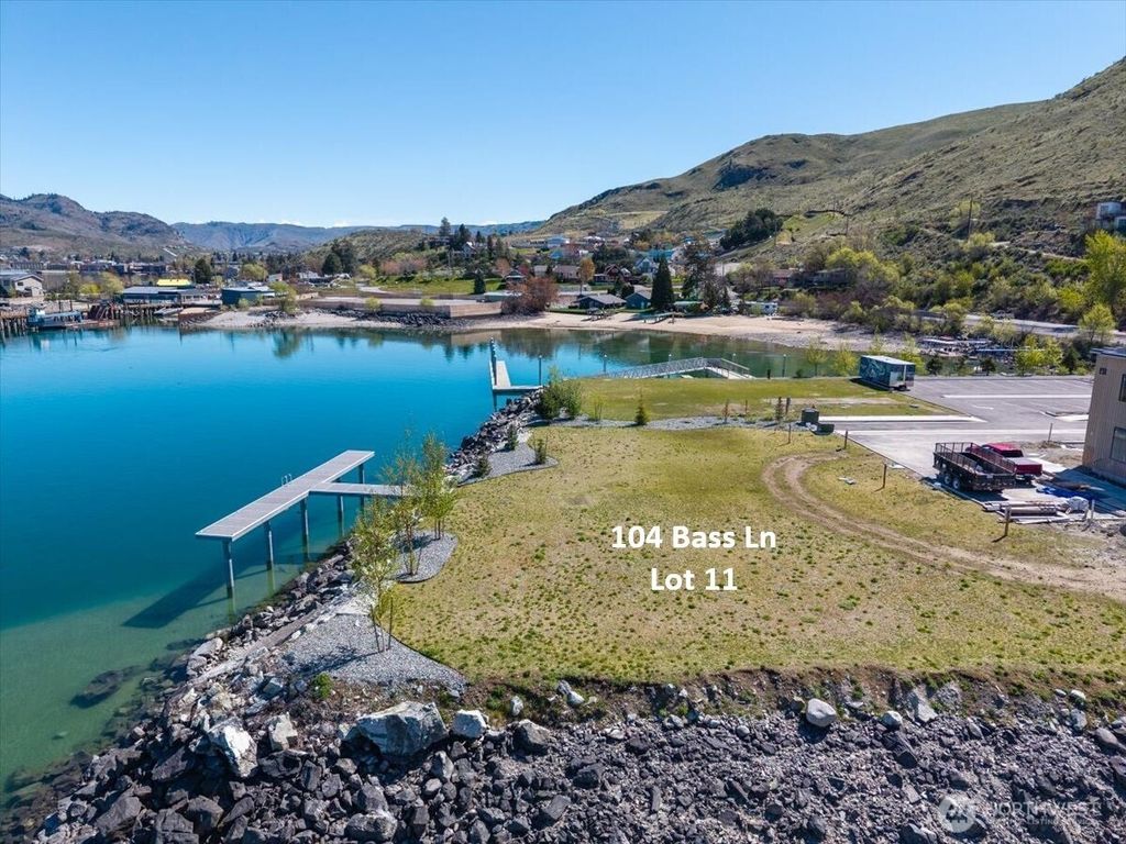 Photo of 104 Bass Lane, Chelan, WA 98816 (MLS # 2506680)