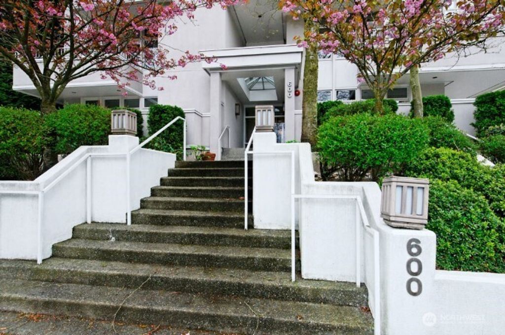 Photo of 600 Bellevue Way SE #J201, Bellevue, WA 98004 (MLS # 2529536)