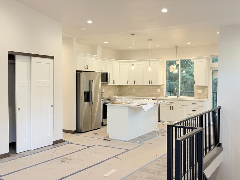 455 Hilltop Drive