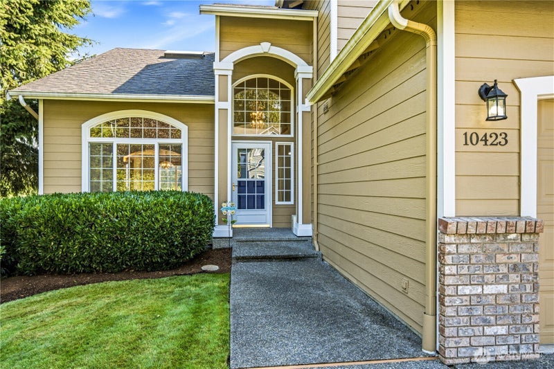 10423 30th Drive SE
