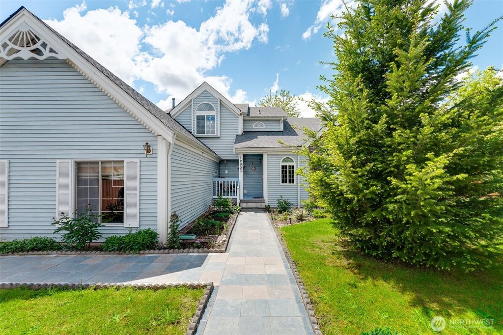 Photo of 12903 SE 282 Way, Kent, WA 98030 (MLS # 2380204)