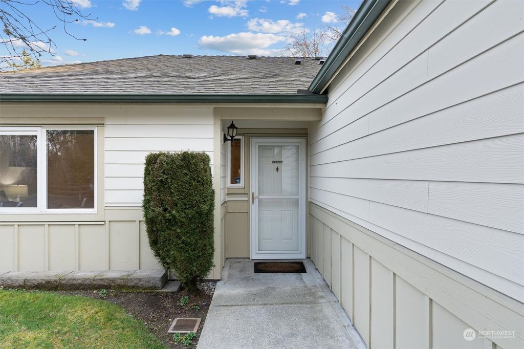 Photo of 1600 121st Street SE #G101, Everett, WA 98208 (MLS # 2044588)