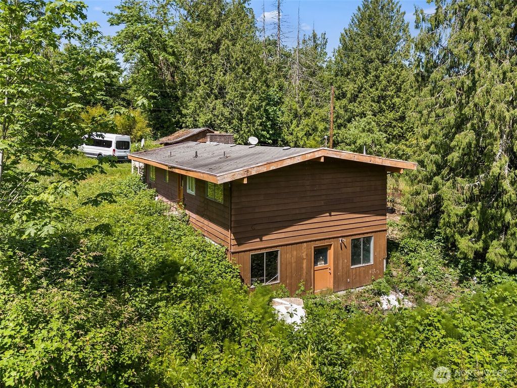 Photo of 20247 SE 206th Street, Maple Valley, WA 98038 (MLS # 2386278)