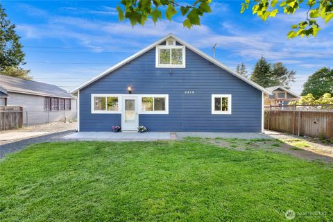 Photo of 2819 Patton Street, Bellingham, WA 98225 (MLS # 2526640)