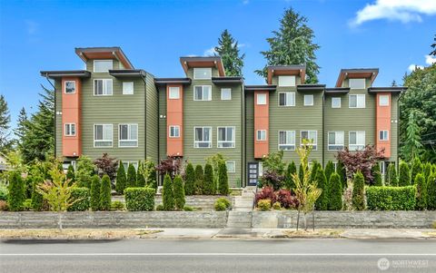 Photo of 14906 Manor Way #B, Lynnwood, WA 98087 (MLS # 2529922)