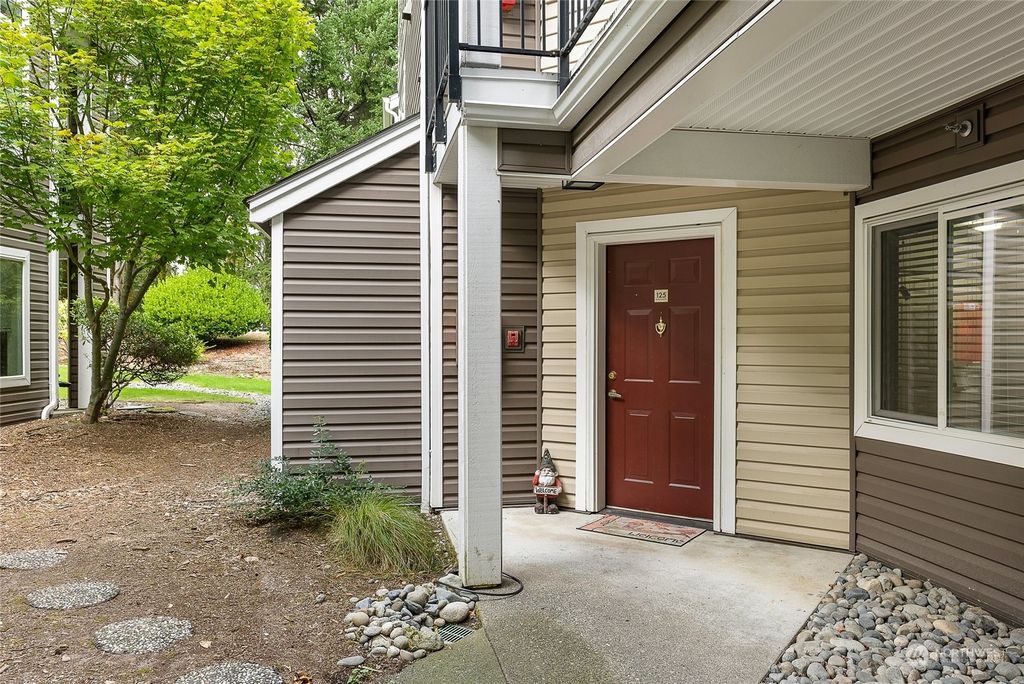 Photo of 5000 NW Village Park Drive #e125, Issaquah, WA 98027 (MLS # 2000309)