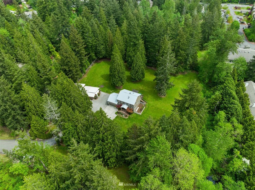 Photo of 3436 225th Avenue SE, Sammamish, WA 98075 (MLS # 1939281)