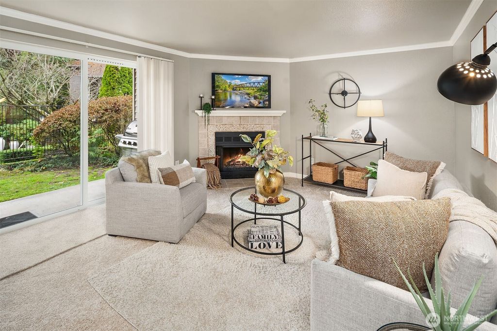 Photo of 12044 100th Avenue NE #H103, Kirkland, WA 98034 (MLS # 2454599)