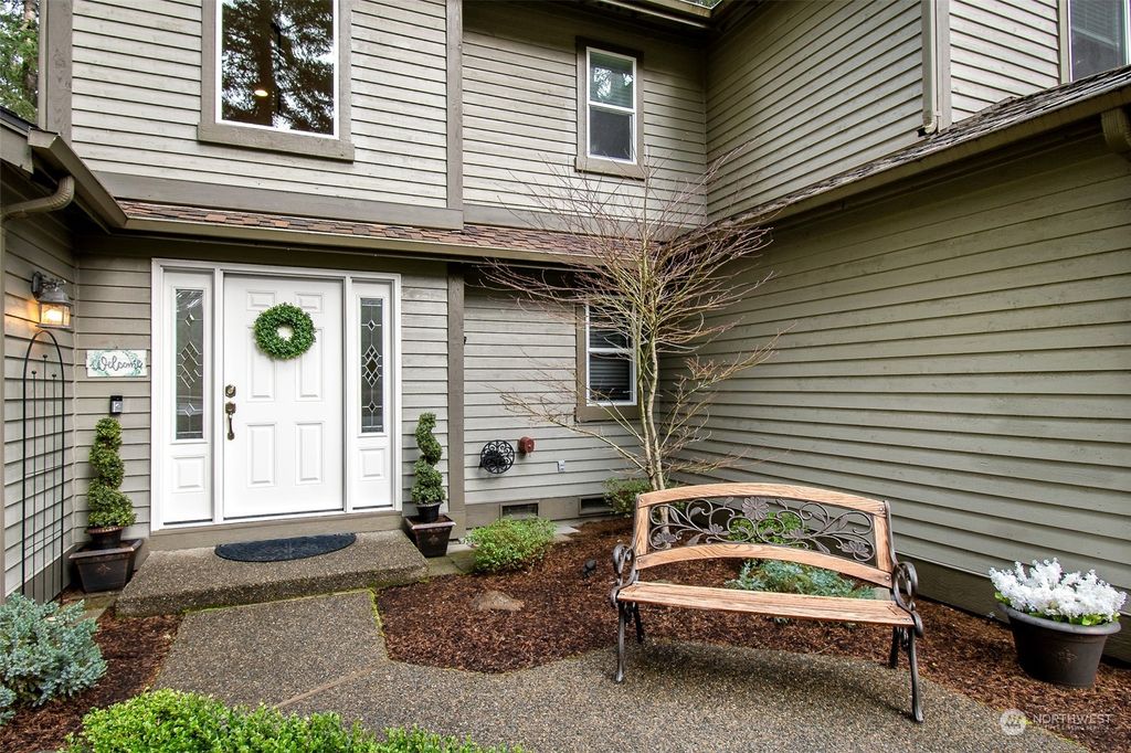 Photo of 29204 202nd Avenue SE, Kent, WA 98042 (MLS # 2205658)