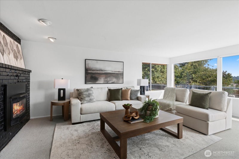 1503 Holly Vista Drive