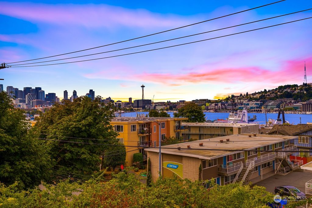 Photo of 2012 Eastlake Avenue E #102, Seattle, WA 98102 (MLS # 2159029)