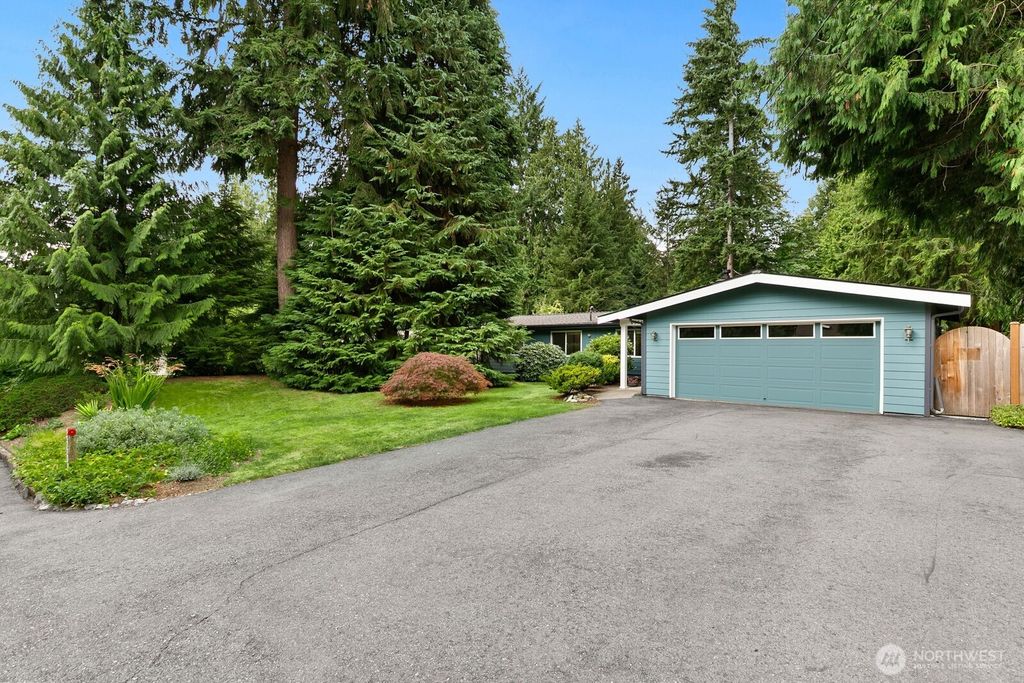 Photo of 23500 34th Ave W Ave, Brier, WA 98036 (MLS # 2430414)