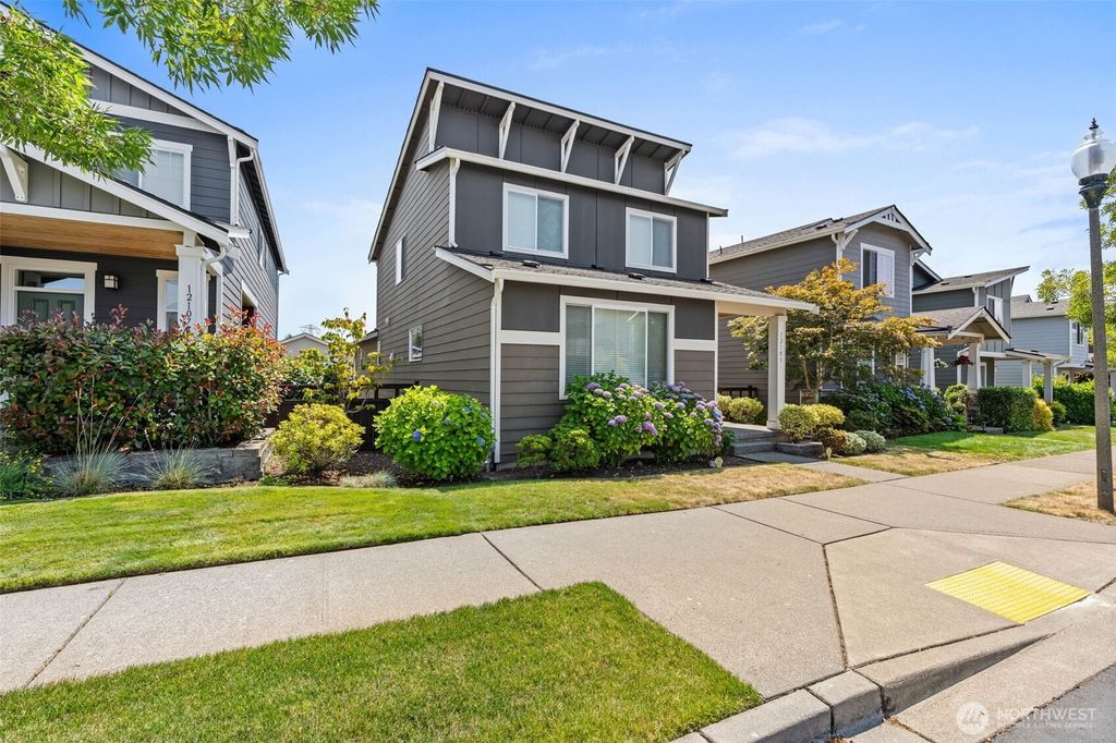 Photo of 12103 SE 292nd Way, Auburn, WA 98092 (MLS # 2554284)