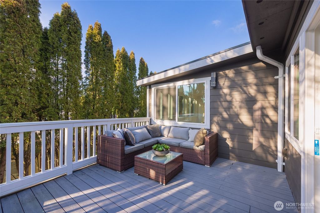 Photo of 12611 SE 160th Street, Renton, WA 98058 (MLS # 2472528)