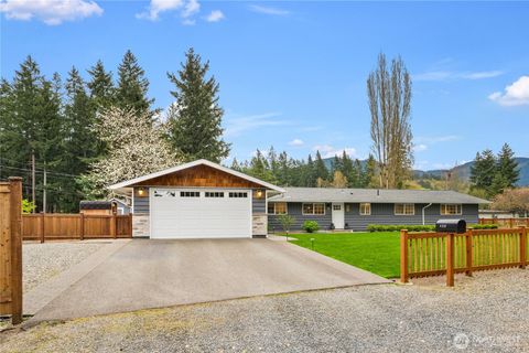 Photo of 420 SE Evans Lane, Issaquah, WA 98027 (MLS # 2506678)