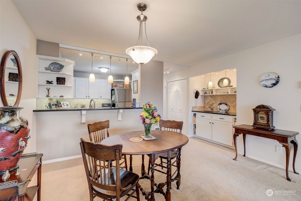 listing image 9362367057282973938