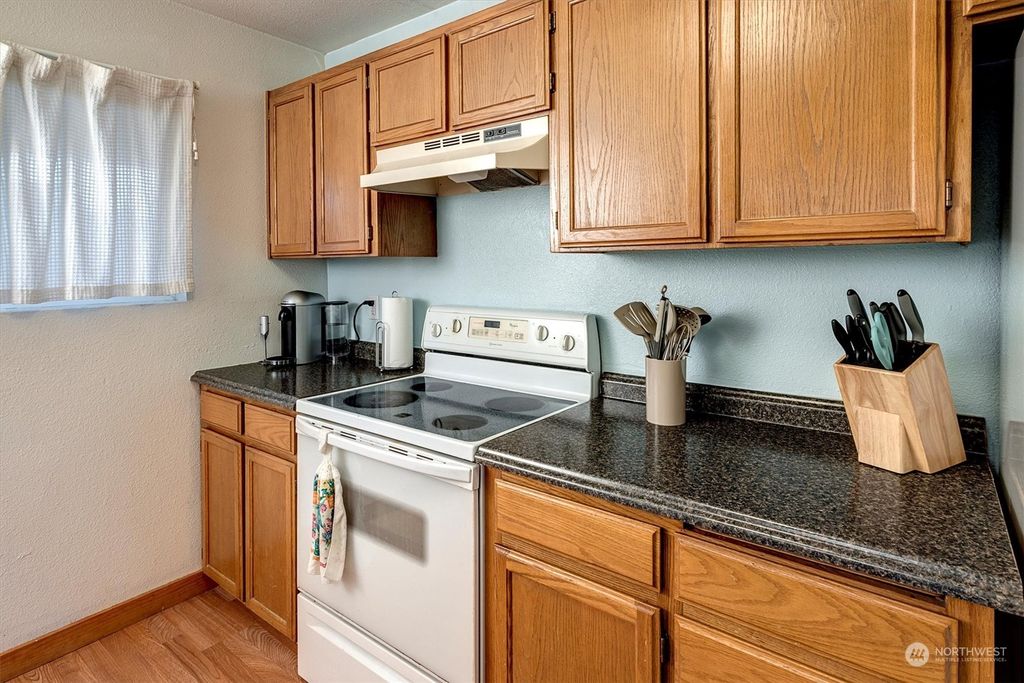 Photo of 12406 SE 272nd Place #B, Kent, WA 98030 (MLS # 2268108)