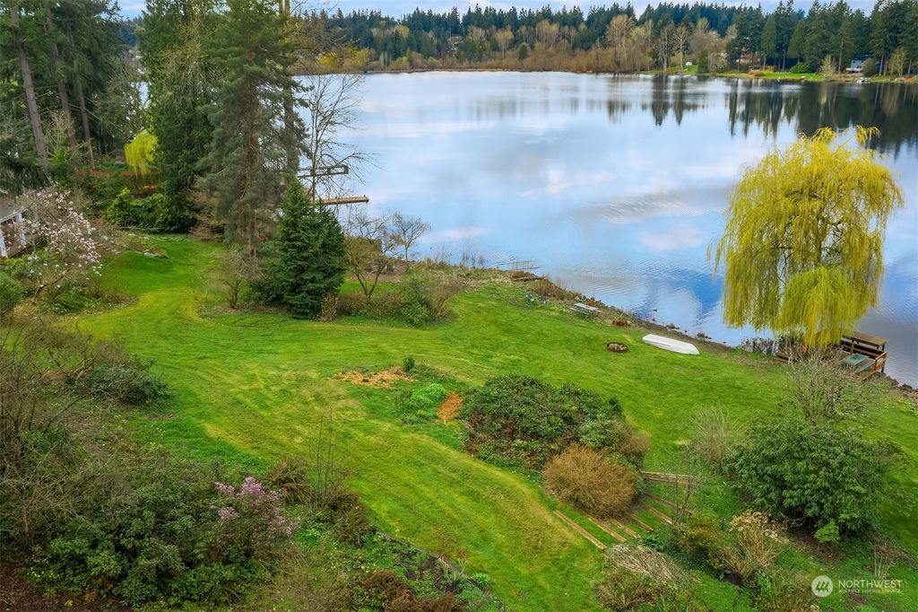 Photo of 16538 SE 19th Street, Bellevue, WA 98008 (MLS # 2139443)