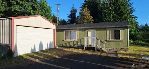 Photo of 1009 NE Soland Court, Winlock, WA 98596 (MLS # 2535534)