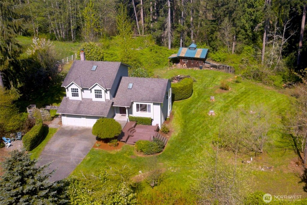 Photo of 10621 46th Place SE, Snohomish, WA 98290 (MLS # 2364612)