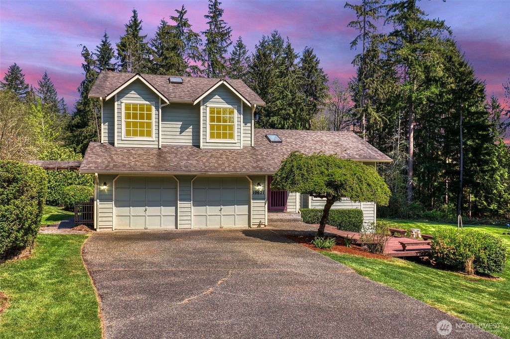 Photo of 10621 46th Place SE, Snohomish, WA 98290 (MLS # 2364612)