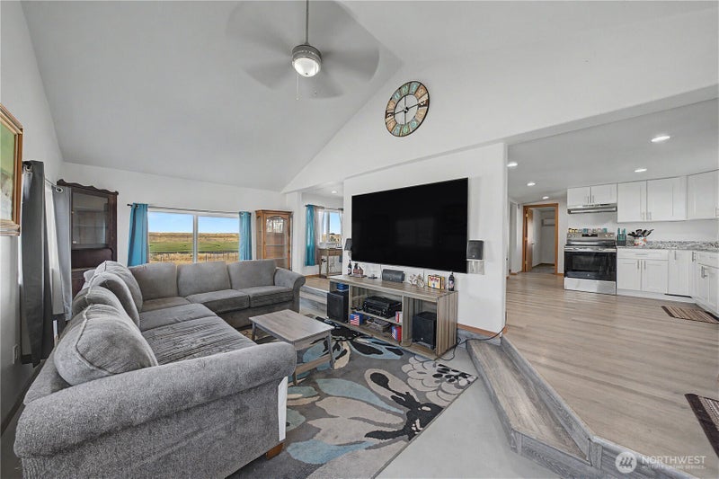 3986 Road 20 NE
