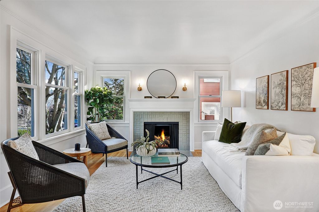 Photo of 6727 6th Avenue NW, Seattle, WA 98117 (MLS # 2470432)