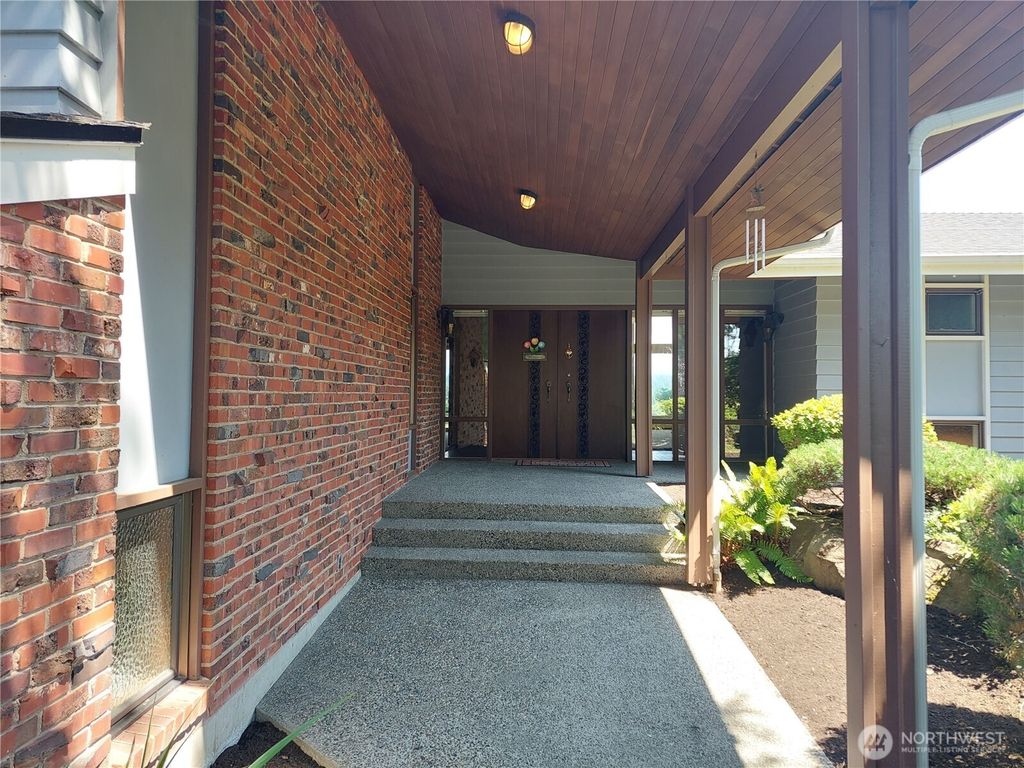 Photo of 6121 Northridge, Snohomish, WA 98290 (MLS # 2411470)