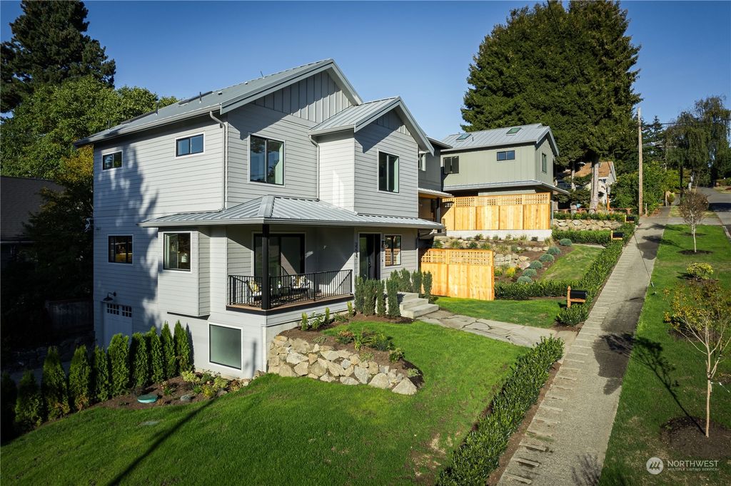 Photo of 3224 W Thurman Street, Seattle, WA 98199 (MLS # 2292353)