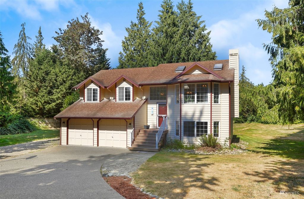 Photo of 14102 39th Drive NW, Marysville, WA 98271 (MLS # 1987613)