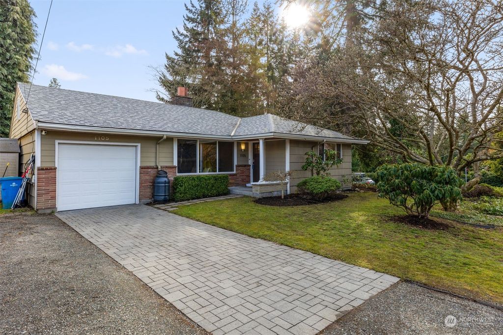 Photo of 1105 NE 180th Street, Shoreline, WA 98155 (MLS # 2210009)