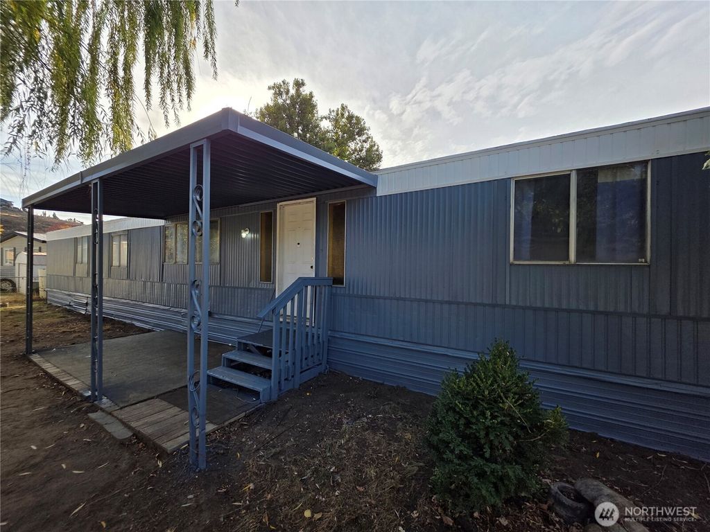 Photo of 6301 Haag Street, West Richland, WA 99353 (MLS # 2448113)