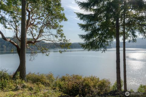 Photo of 5321 Sunrise Beach Road NW, Olympia, WA 98502 (MLS # 2507296)