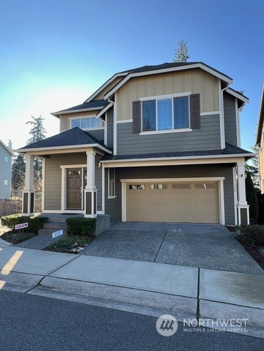 Photo of 733 207th Street SW, Lynnwood, WA 98036 (MLS # 2303933)