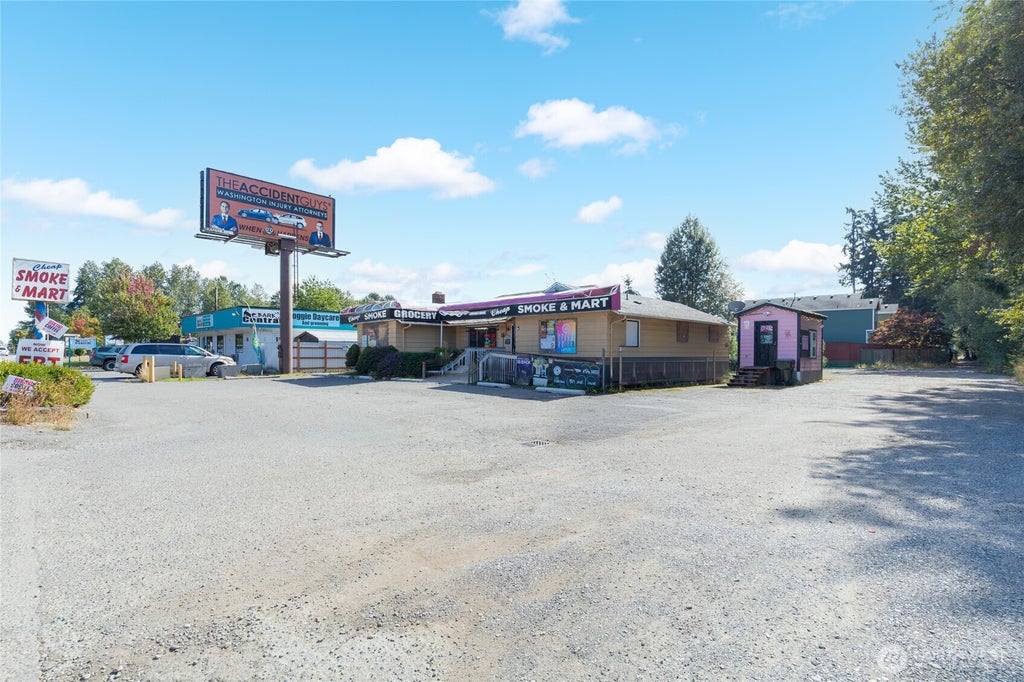 Photo of 604 112th Street E, Tacoma, WA 98445 (MLS # 2585568)