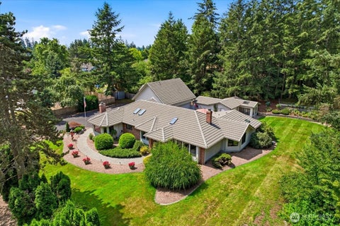 Photo of 23826 SE 225th Street, Maple Valley, WA 98038 (MLS # 2558373)