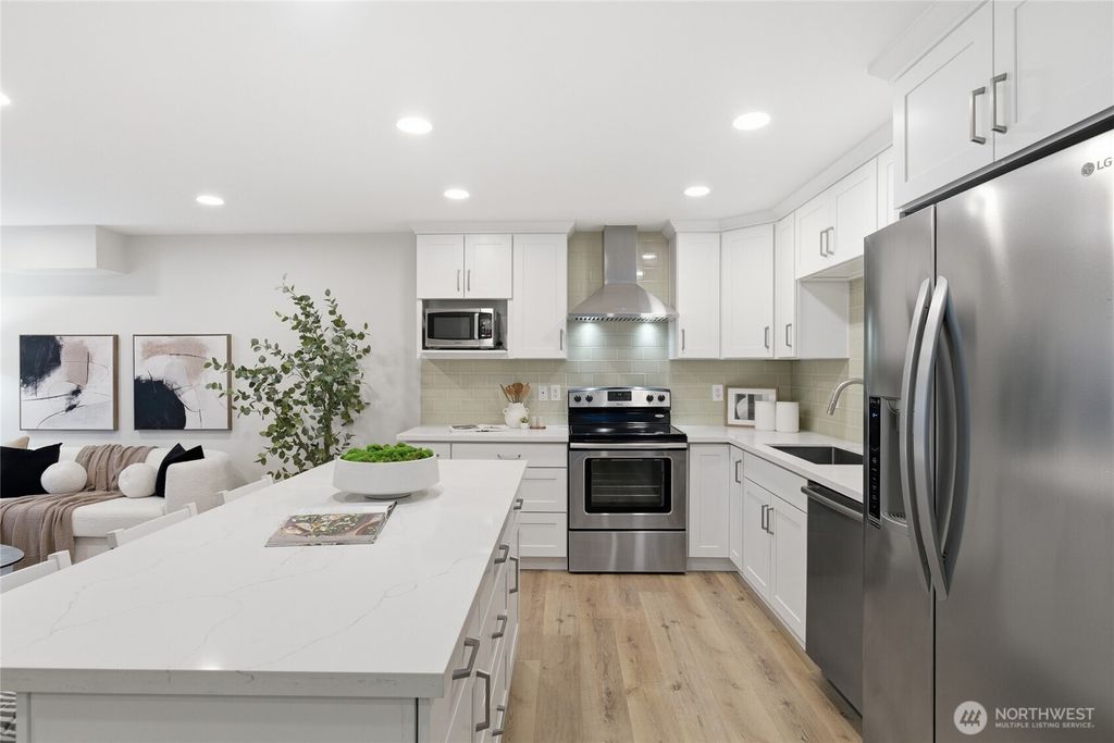 Photo of 1126 14th Ave Ave #G, Seattle, WA 98122 (MLS # 2475940)