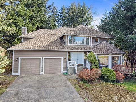 Photo of 30158 3rd Place S, Federal Way, WA 98003 (MLS # 2498985)