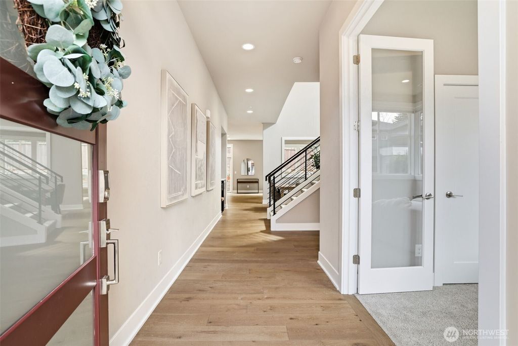 Photo of 24387 NE 24th Street, Sammamish, WA 98074 (MLS # 2500867)