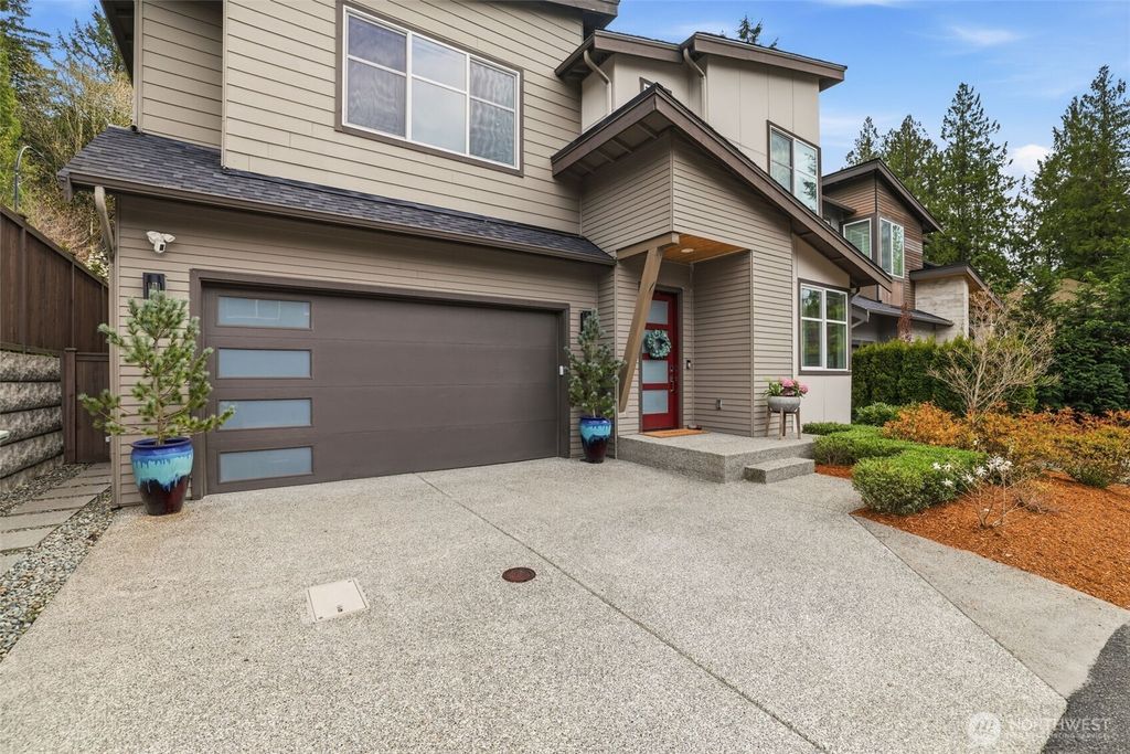 Photo of 24387 NE 24th Street, Sammamish, WA 98074 (MLS # 2500867)