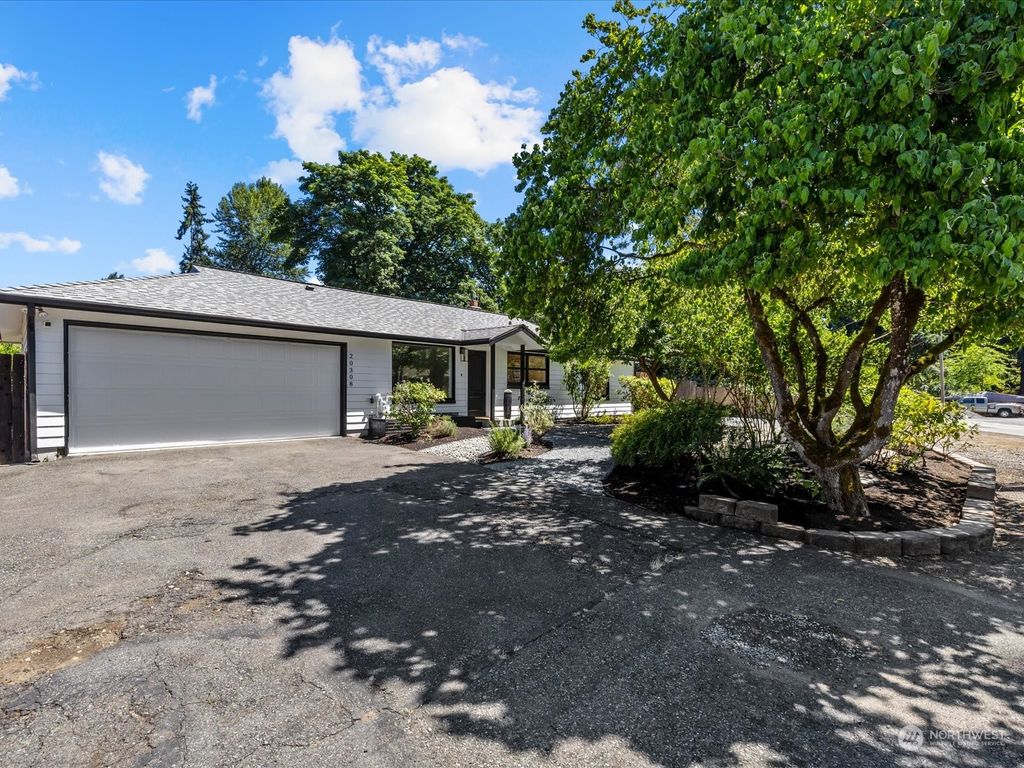 Photo of 20308 73rd Avenue NE, Kenmore, WA 98028 (MLS # 2141798)