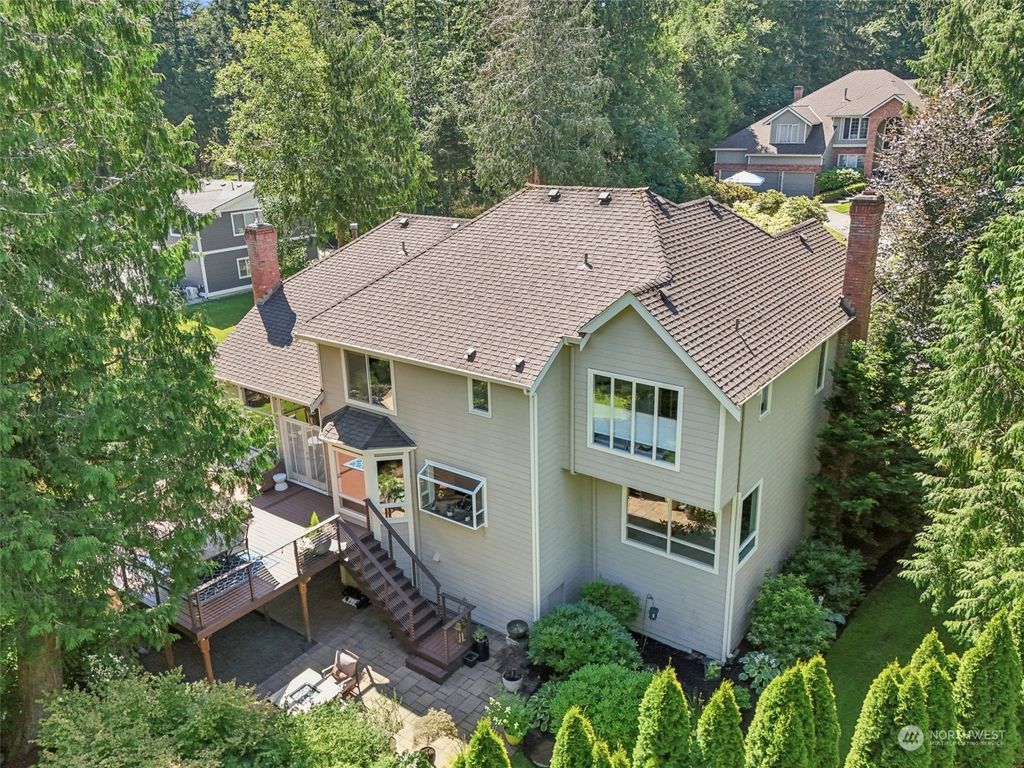 Photo of 24112 NE 29th Street, Sammamish, WA 98074 (MLS # 2265580)
