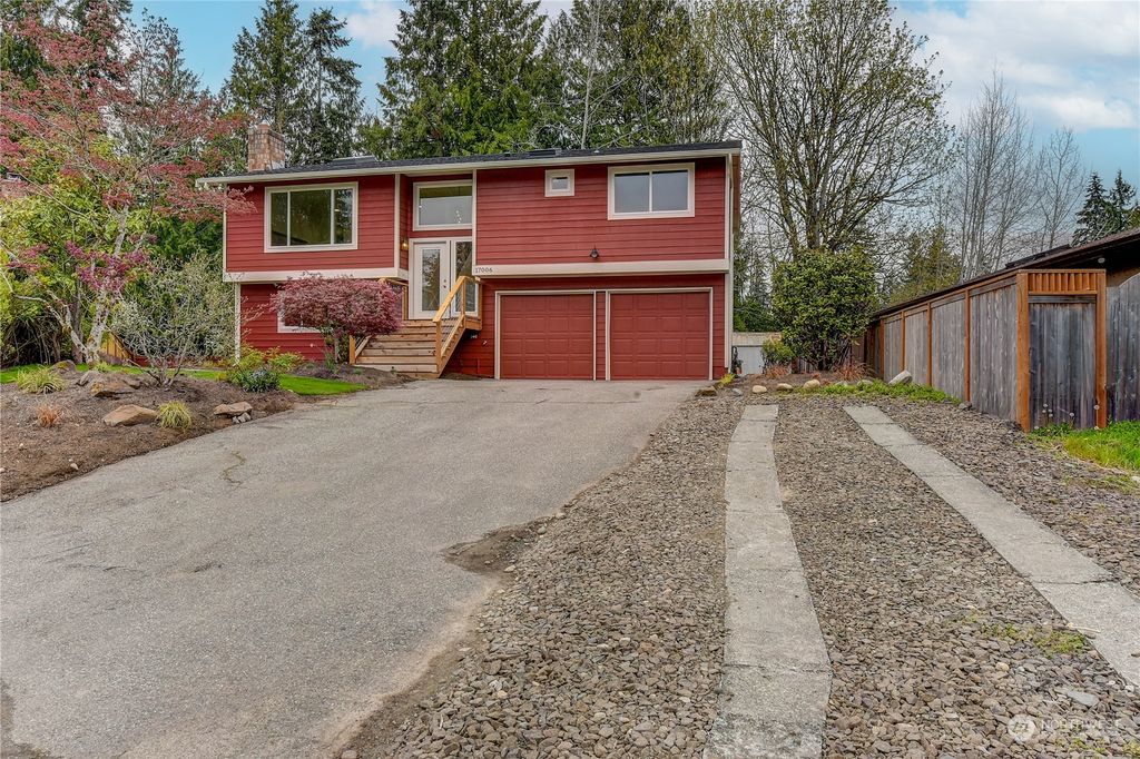 Photo of 17006 29th Drive SE, Bothell, WA 98012 (MLS # 2064016)