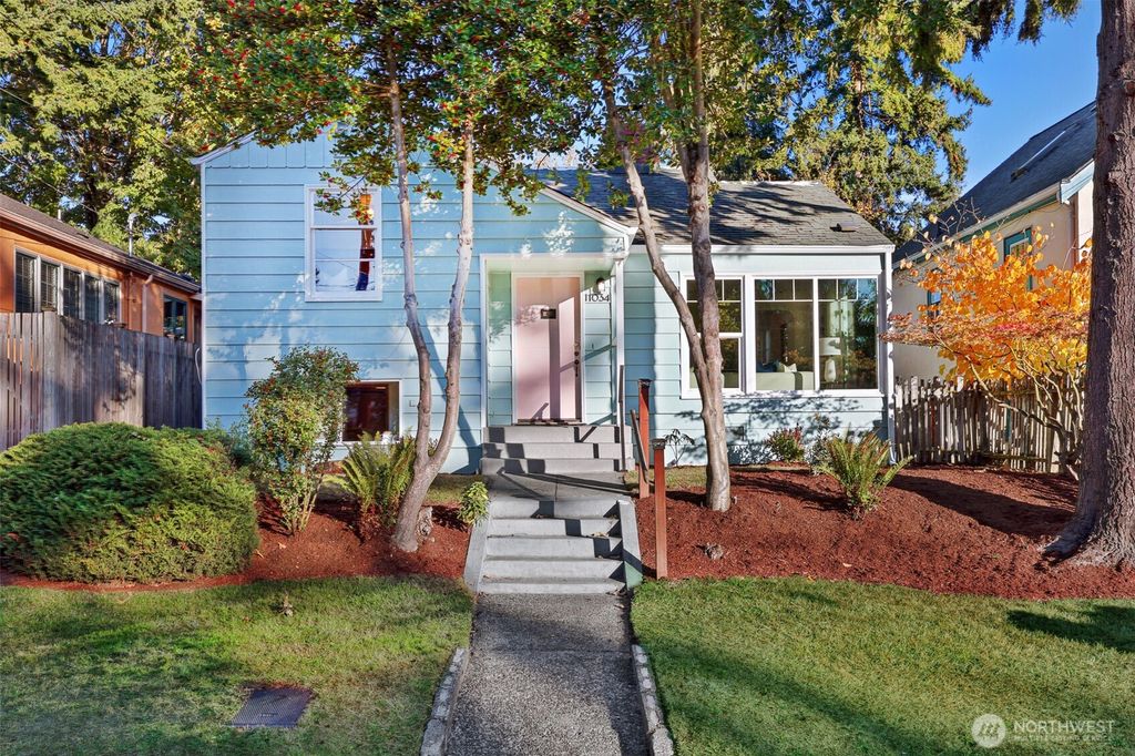 Photo of 11034 Evanston Avenue N, Seattle, WA 98133 (MLS # 2446828)