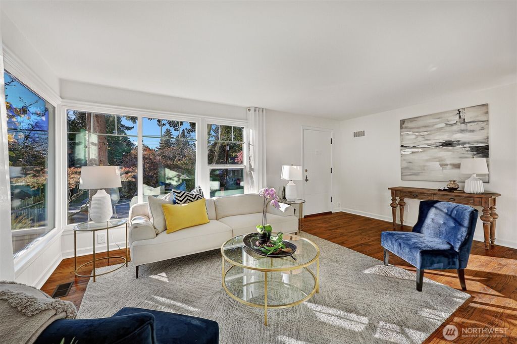 Photo of 11034 Evanston Avenue N, Seattle, WA 98133 (MLS # 2446828)