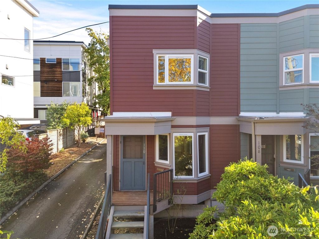 Photo of 110 16th Avenue, Seattle, WA 98122 (MLS # 2446948)