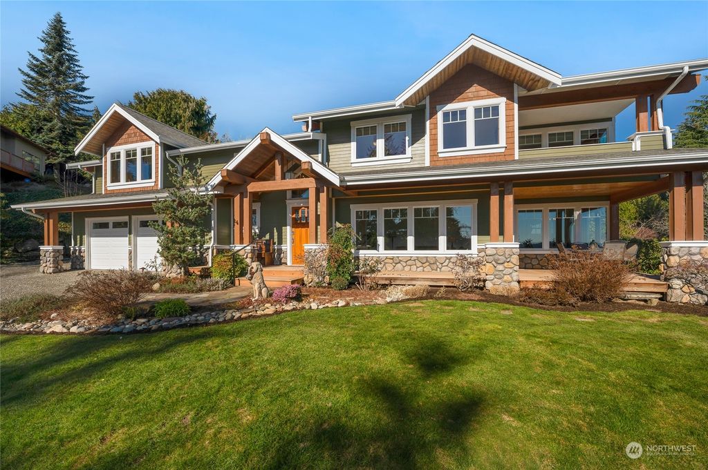 Photo of 6524 NE 192nd Place, Kenmore, WA 98028 (MLS # 2038940)