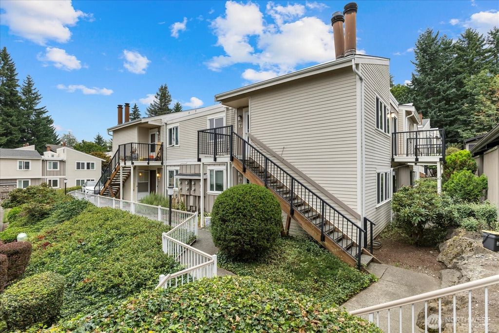 Photo of 12716 NE 120th Street #H-7, Kirkland, WA 98034 (MLS # 2428283)