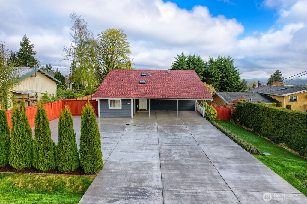 Photo of 3618 S 243rd Street, Kent, WA 98032 (MLS # 2510498)