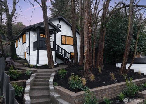 3448 14th Avenue W Seattle WA 98119